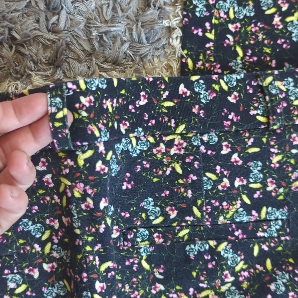 Banana Republic Sloan Ankle Pant Floral Print Size Women's 6 - Picture 2 of 6